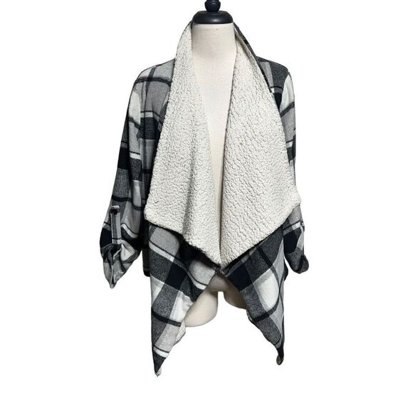 The Impeccable Pig Long Sleeve Plaid Flannel Sherpa Size Medium - Picture 1 of 4
